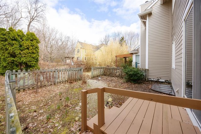 424 Little Lake Drive 26, Ann Arbor, MI 48103