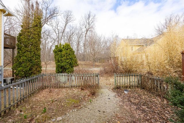 424 Little Lake Drive 26, Ann Arbor, MI 48103