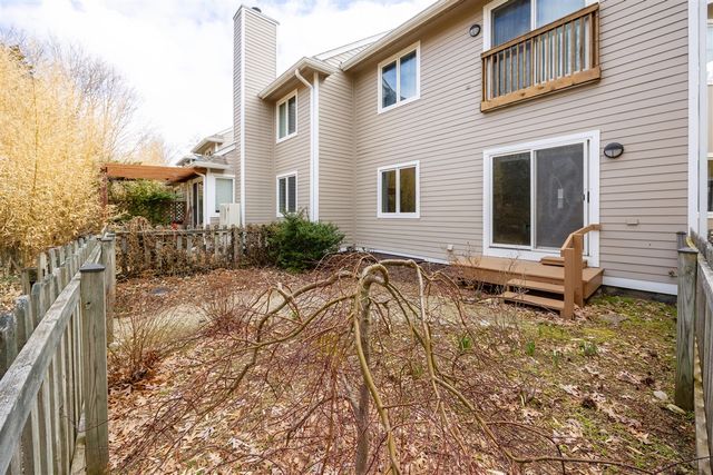 424 Little Lake Drive 26, Ann Arbor, MI 48103