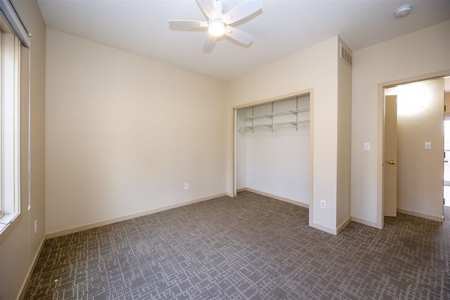 424 Little Lake Drive 26, Ann Arbor, MI 48103