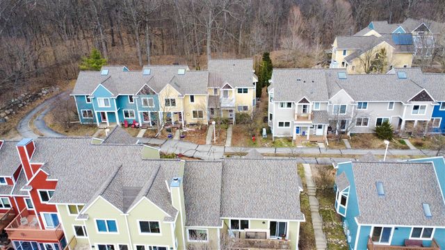 424 Little Lake Drive 26, Ann Arbor, MI 48103