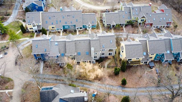 424 Little Lake Drive 26, Ann Arbor, MI 48103