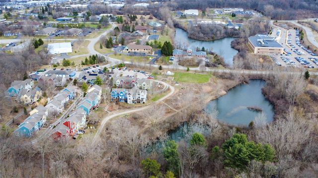 424 Little Lake Drive 26, Ann Arbor, MI 48103