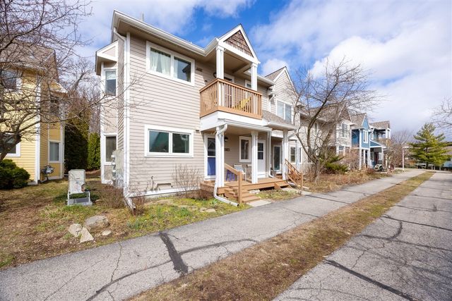 424 Little Lake Drive 26, Ann Arbor, MI 48103