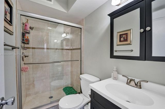300 Oregon St 503, Hollywood, FL 33019