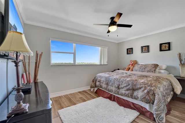 300 Oregon St 503, Hollywood, FL 33019