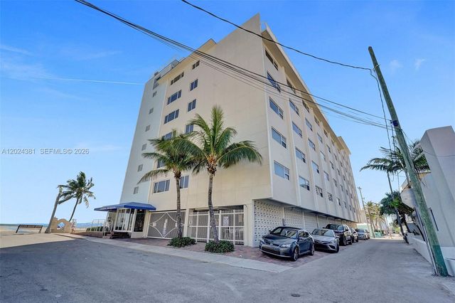 300 Oregon St 503, Hollywood, FL 33019
