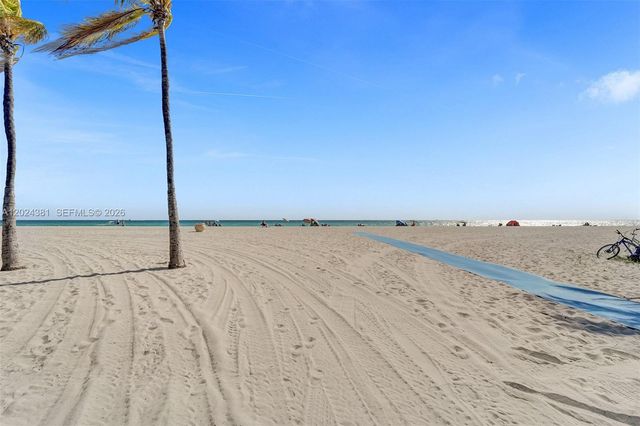 300 Oregon St 503, Hollywood, FL 33019