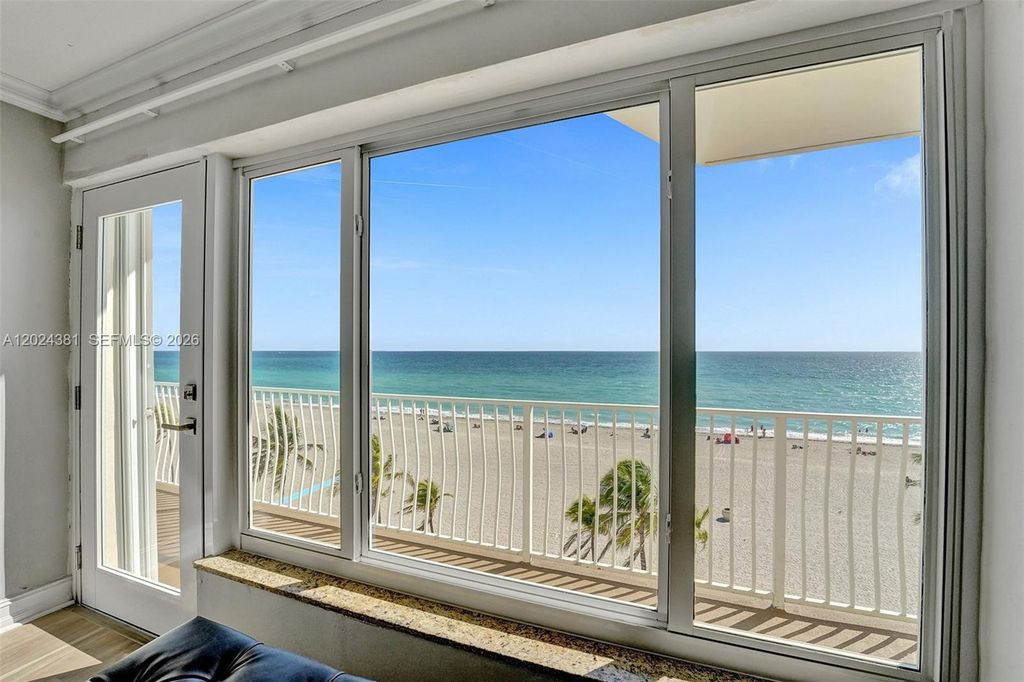 300 Oregon St 503, Hollywood, FL 33019