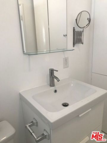 1453 S Westgate Avenue, Los Angeles, CA 90025