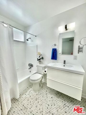 1453 S Westgate Avenue, Los Angeles, CA 90025