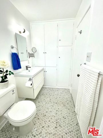 1453 S Westgate Avenue, Los Angeles, CA 90025