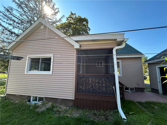 17 Hopkins Street, Unadilla, NY 13849