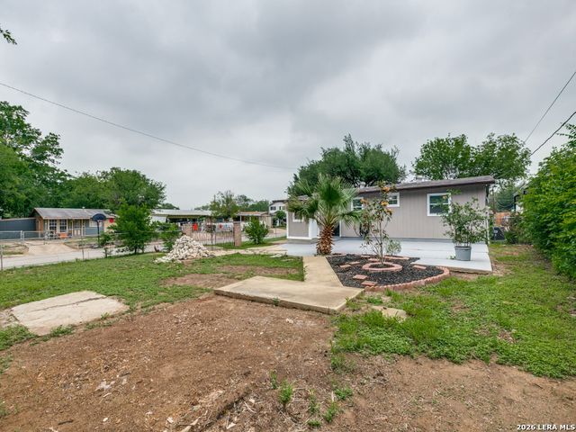 9203 Brink Ln, San Antonio, TX 78221