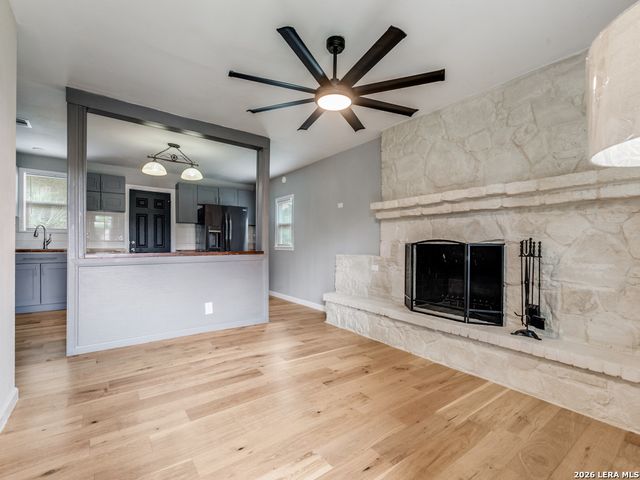 9203 Brink Ln, San Antonio, TX 78221