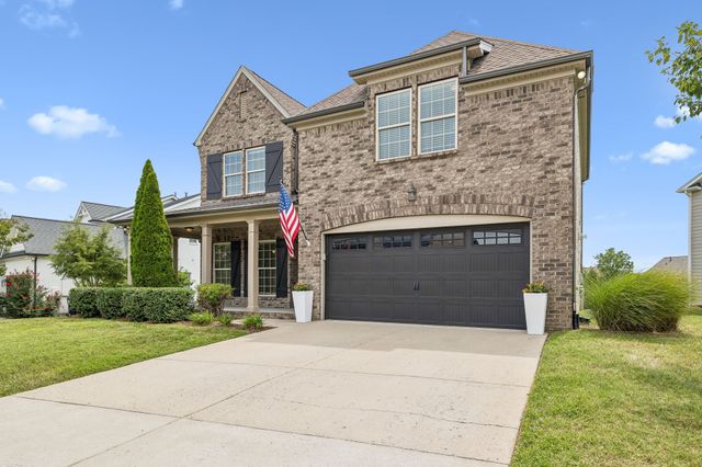 2012 Devonwood Ln, Thompsons Station, TN 37179