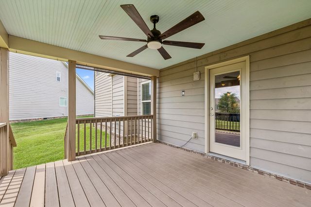 2012 Devonwood Ln, Thompsons Station, TN 37179