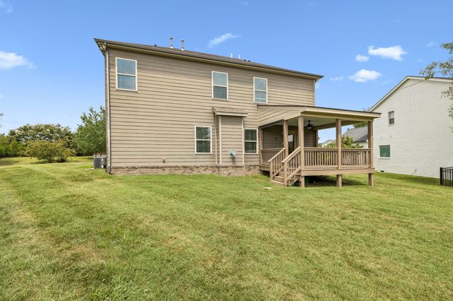 2012 Devonwood Ln, Thompsons Station, TN 37179