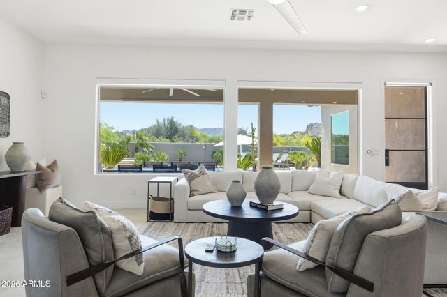 11269 E CIMARRON Drive, Scottsdale, AZ 85262