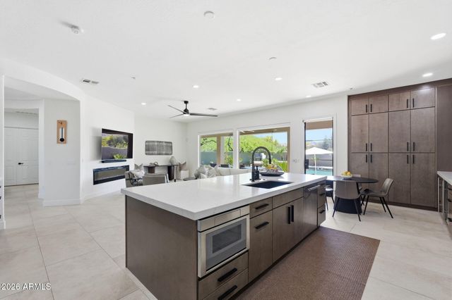 11269 E CIMARRON Drive, Scottsdale, AZ 85262