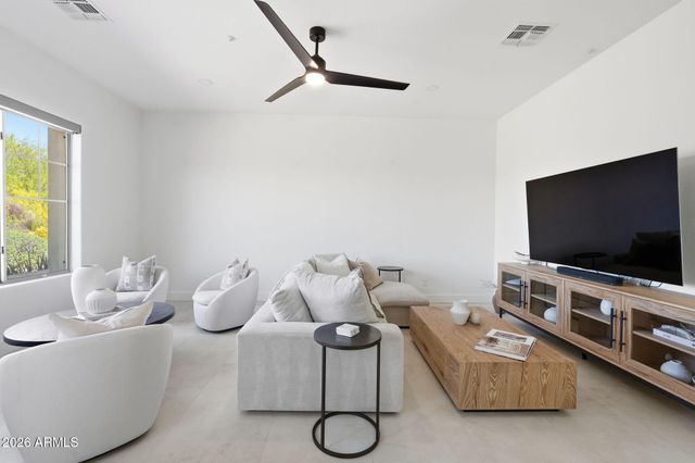 11269 E CIMARRON Drive, Scottsdale, AZ 85262