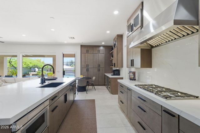 11269 E CIMARRON Drive, Scottsdale, AZ 85262