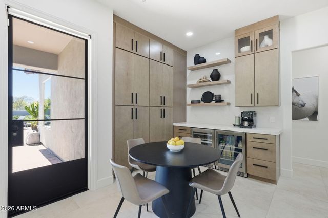 11269 E CIMARRON Drive, Scottsdale, AZ 85262