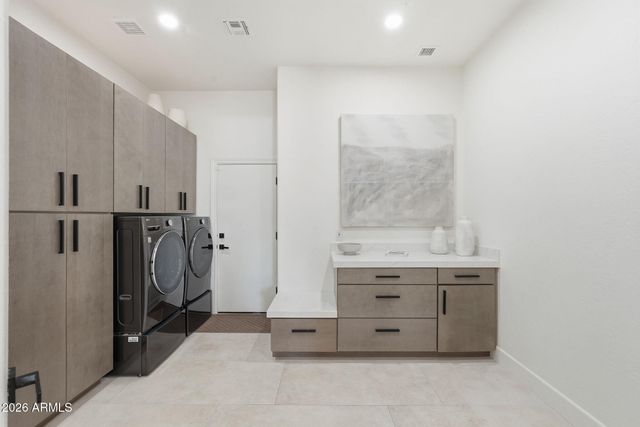 11269 E CIMARRON Drive, Scottsdale, AZ 85262