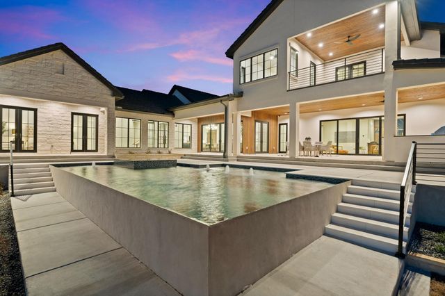 1562 Canyon Crossing View, Dripping Springs, TX 78620