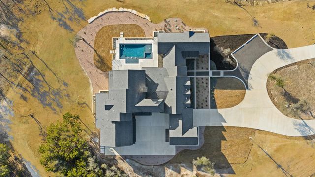 1562 Canyon Crossing View, Dripping Springs, TX 78620