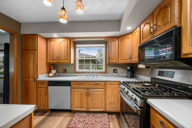 1418 19th Avenue, Silvis, IL 61282