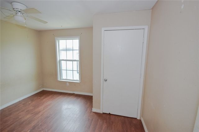 608 S 10th St, Aransas Pass, TX 78336