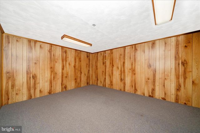 11023 HORSESHOE DR, Frederick, MD 21701