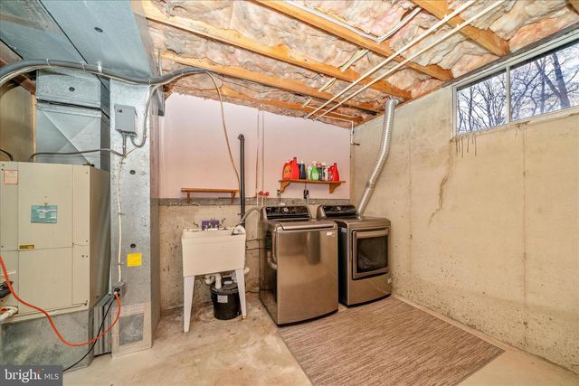 11023 HORSESHOE DR, Frederick, MD 21701