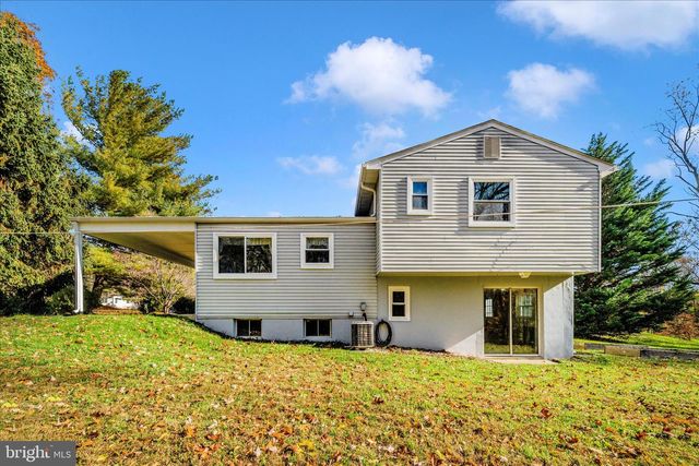 11023 HORSESHOE DR, Frederick, MD 21701