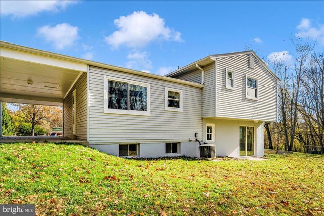 11023 HORSESHOE DR, Frederick, MD 21701