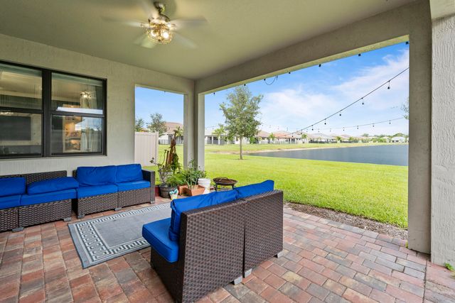8196 Cinch Way, Lake Worth, FL 33467
