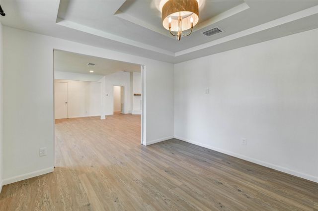 5655 Wigton Drive, Houston, TX 77096
