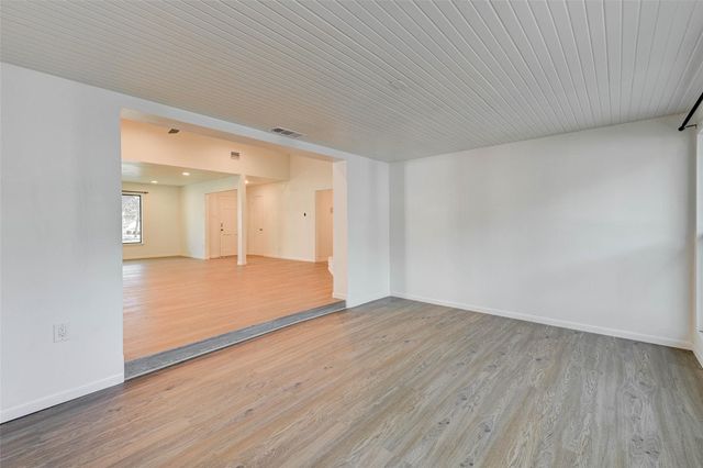 5655 Wigton Drive, Houston, TX 77096