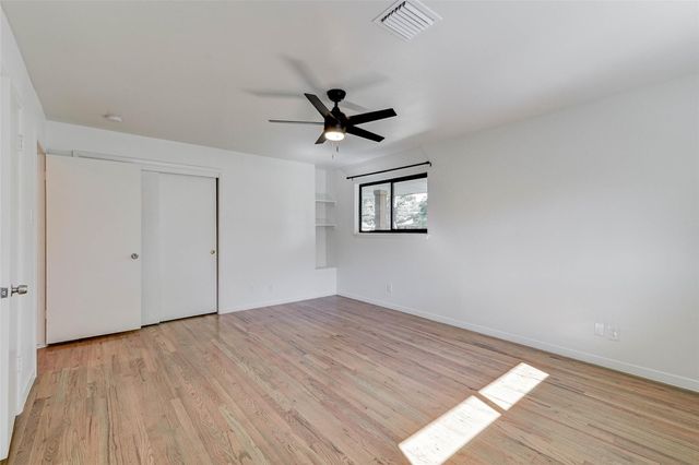 5655 Wigton Drive, Houston, TX 77096
