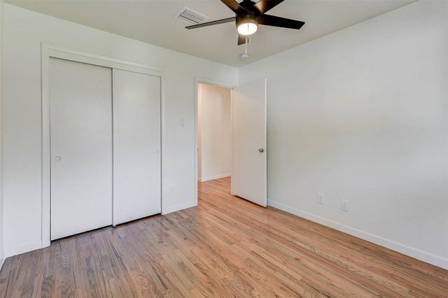 5655 Wigton Drive, Houston, TX 77096