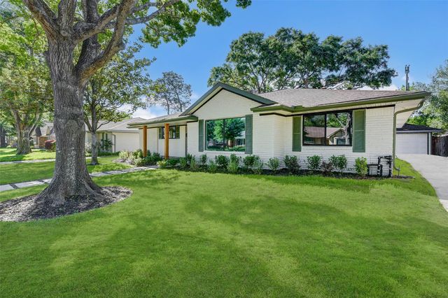 5655 Wigton Drive, Houston, TX 77096