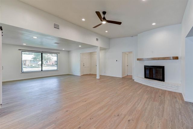 5655 Wigton Drive, Houston, TX 77096