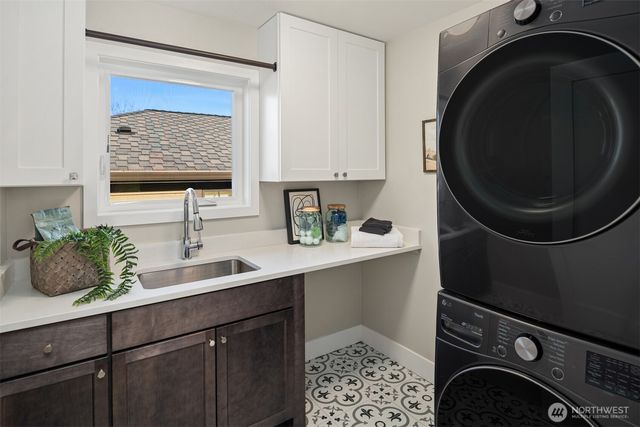 720 20th Avenue W, Kirkland, WA 98033