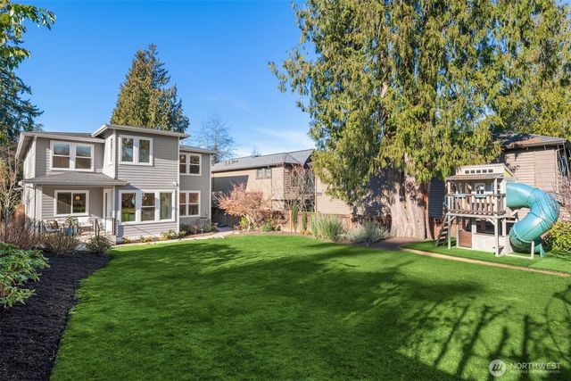 720 20th Avenue W, Kirkland, WA 98033