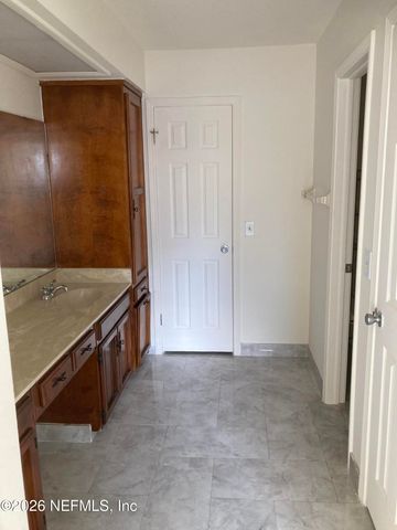 5240 RIVER PARK Drive, Jacksonville, FL 32277