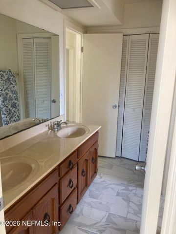 5240 RIVER PARK Drive, Jacksonville, FL 32277