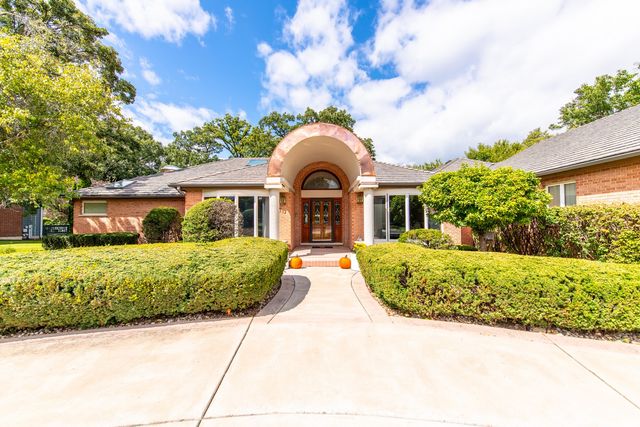 717 Westridge Road, Joliet, IL 60431