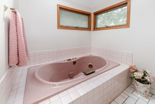 717 Westridge Road, Joliet, IL 60431