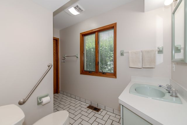 717 Westridge Road, Joliet, IL 60431